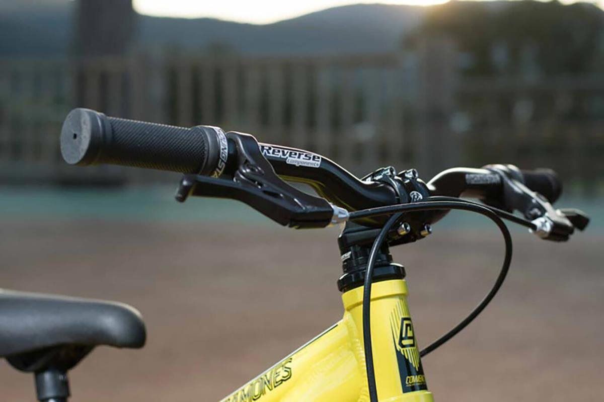 Reverse Youngstar Handlebar Ø31.8mm 22mm - Ergonomic Design