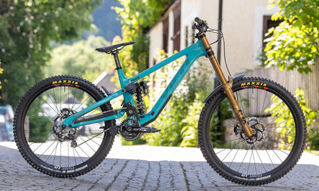 STFU BIKE - STAY GUARD WIDE